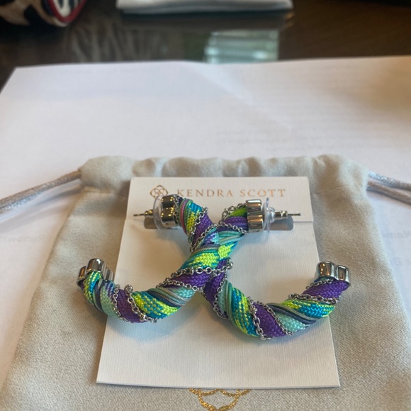 REG $98 KENDRA SCOTT MASIE CORDED 1.66" HOOP EARRINGS-PERIWINKLE MIX - Picture 4 of 8